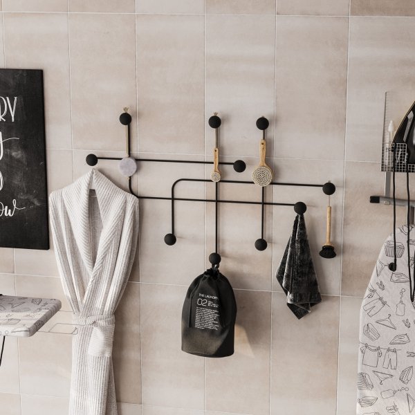 Samara vaateripustin - musta Samara vaateripustin - musta