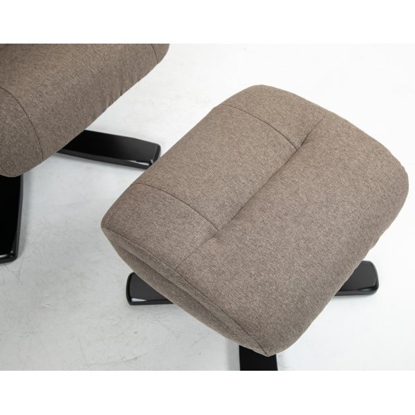 Oslon lepotuoli jakkaralla tummaa beigeä kangasta Oslon lepotuoli jakkaralla tummaa beigeä kangasta