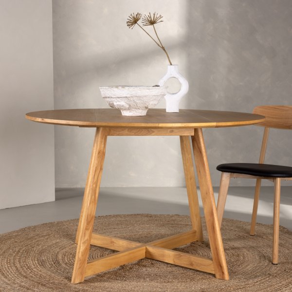 Yakidon ruokapöytä Ø120 cm - Tammi Yakidon ruokapöytä Ø120 cm - Tammi