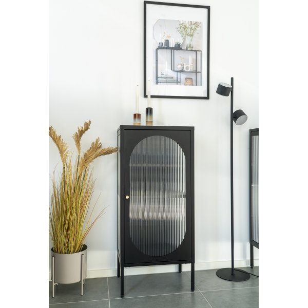 Adelaiden lasikaappi 110x50 cm - Musta Adelaiden lasikaappi 110x50 cm - Musta