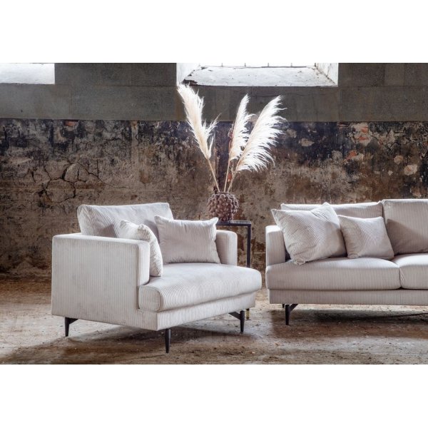 Hedlunda 3-istuttava sohva 225 cm Hedlunda 3-istuttava sohva 225 cm