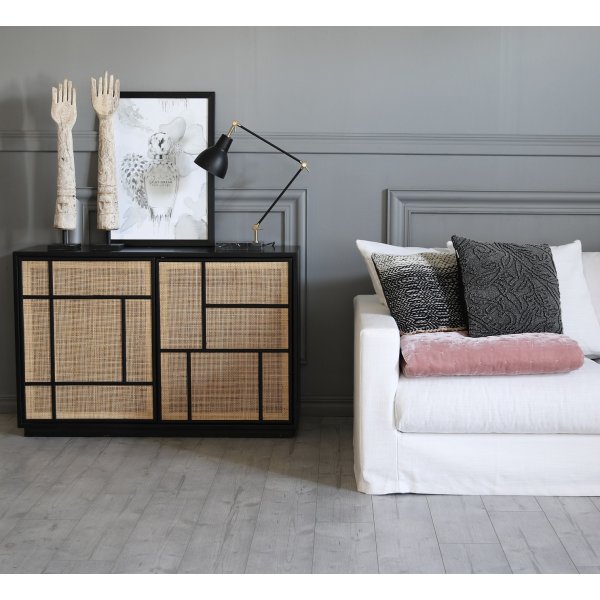 Stockholm-senkki rottinkiovilla - 120 cm leveä Stockholm-senkki rottinkiovilla - 120 cm leveä