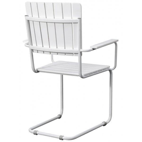 Holm� ulkoruokap�yd�n tuoli k�sinojilla, valkoinen