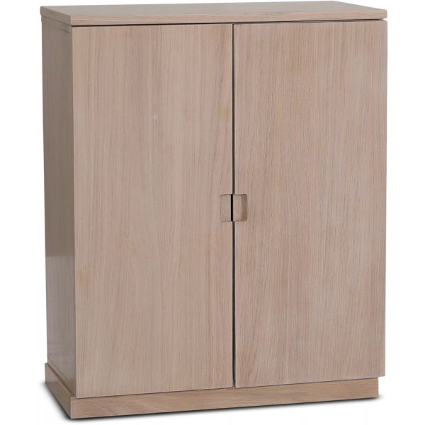 Tasokaappi kalkittua ja sileät ovet Tasokaappi kalkittua ja sileät ovet