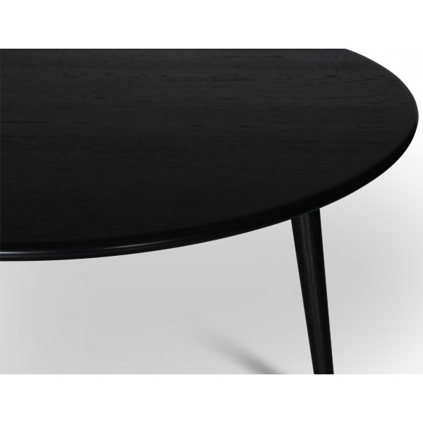 Omni ruokailuryhmä, pyöreä ruokapöytä Ø130 cm sis. 4 Tony mustaa tuolia - Mustaksi petsattua tammea Omni ruokailuryhmä, pyöreä ruokapöytä Ø130 cm sis. 4 Tony mustaa tuolia - Mustaksi petsattua tammea